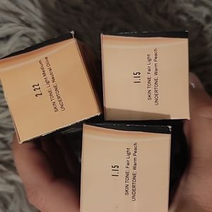 SMASHBOX StudioSkin 15Hr Hydrating Foundation (Lot of light shades!)